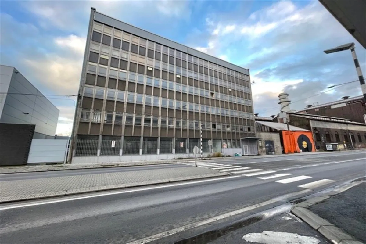 Commerce à louer à Marchienne-au-Pont 6030 1400.00€  chambres 380.00m² - annonce 637606