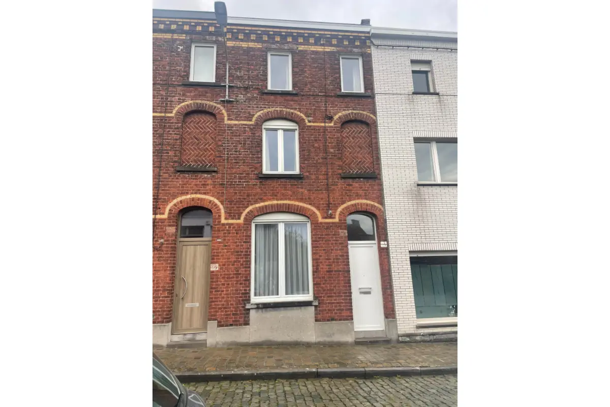 Maison à vendre à Mouscron 7700 190000.00€ 5 chambres m² - annonce 637171