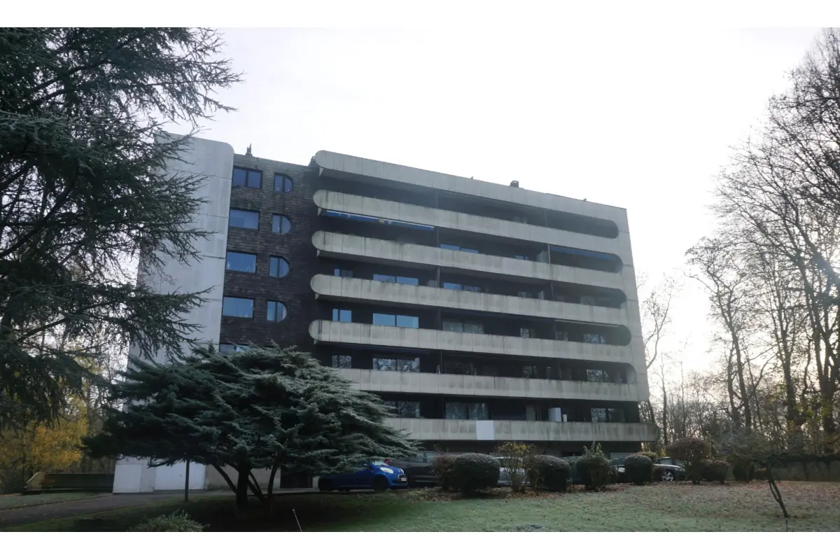 Appartement à  à Gilly 6060 89900.00€ 2 chambres 75.00m² - annonce 637604