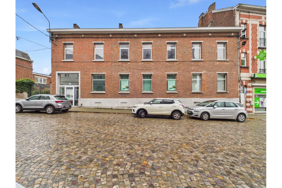 Immeuble de rapport - Immeuble à appartement à  à Morlanwelz 7140 310000.00€  chambres 645.00m² - annonce 637213