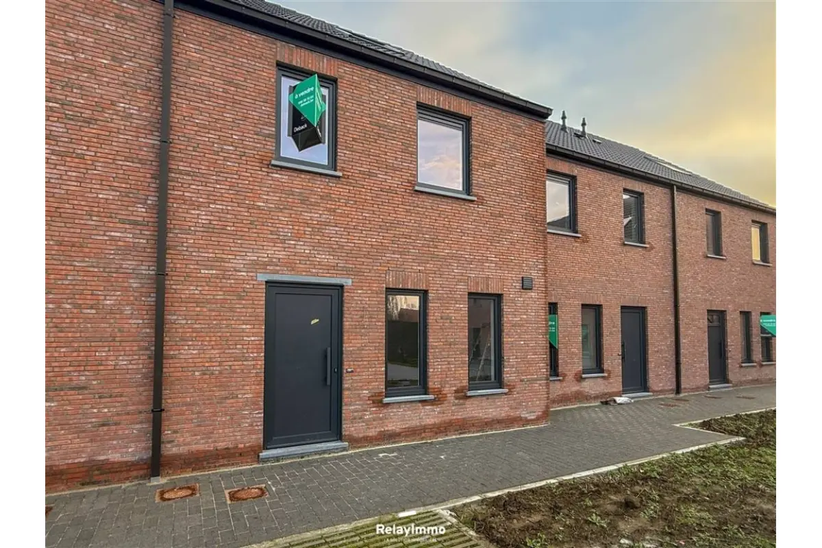 Maison à louer à Brasmenil 7604 950.00€ 3 chambres 117.00m² - annonce 636941