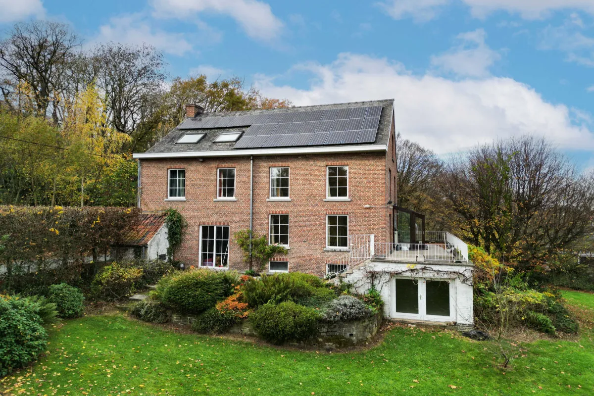 Maison à  à Montigny-le-Tilleul 6110 488000.00€ 8 chambres 400.00m² - annonce 639014