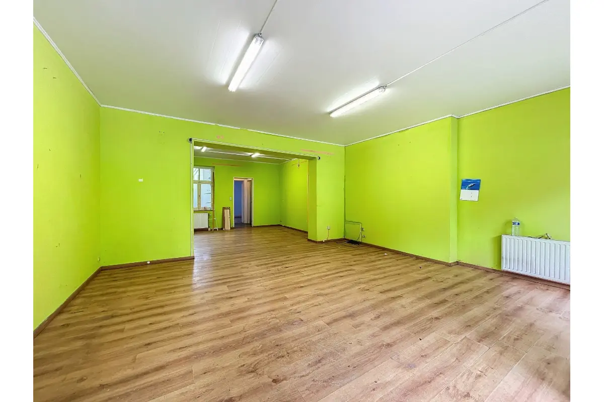 Commerce à  à Charleroi 6000 750.00€  chambres 72.00m² - annonce 638965