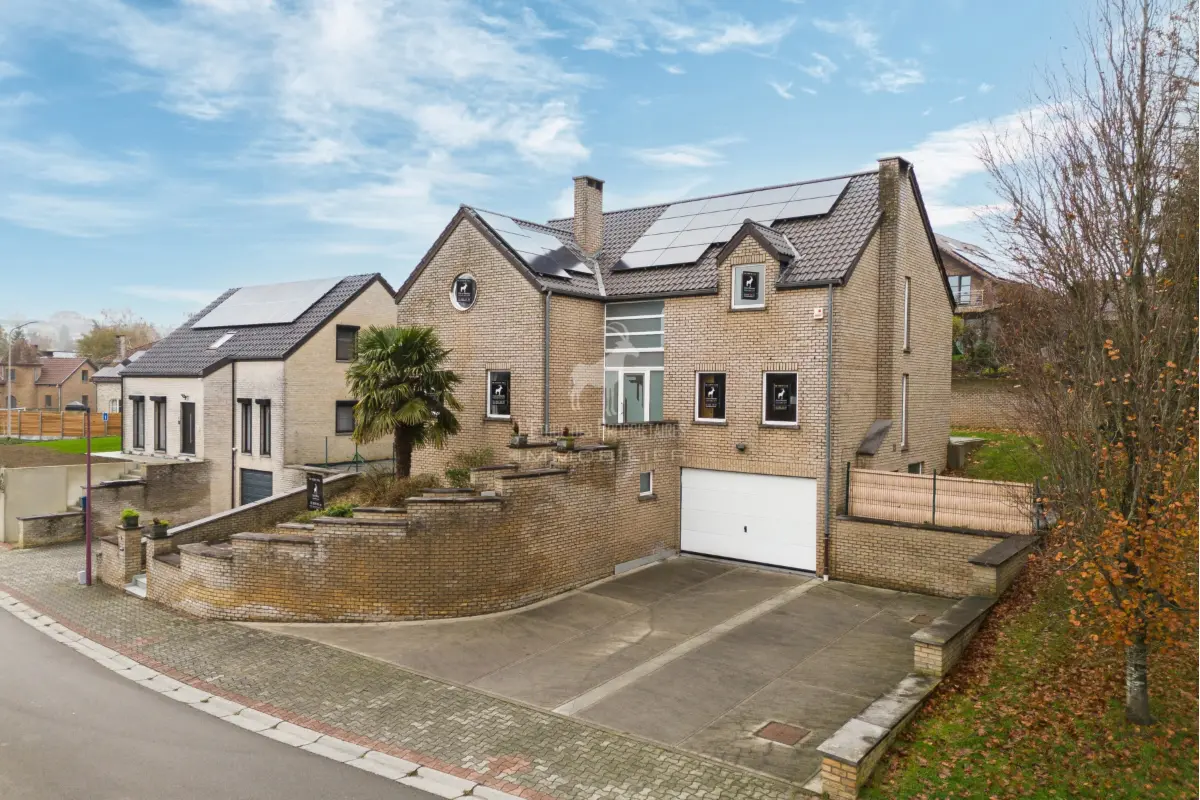 Maison à vendre à La Hestre 7170 529000.00€ 5 chambres 263.00m² - annonce 638781