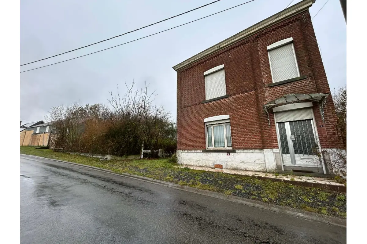 Immeuble mixte à vendre à Merbes-le-Château 6567 80000.00€ 3 chambres m² - annonce 638804