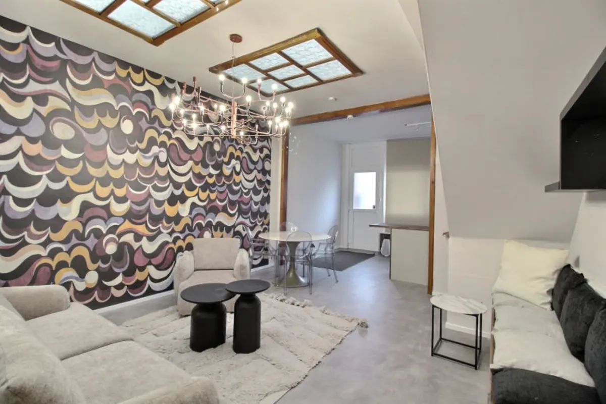 Appartement à louer à Gilly 6060 575.00€ 4 chambres m² - annonce 638827