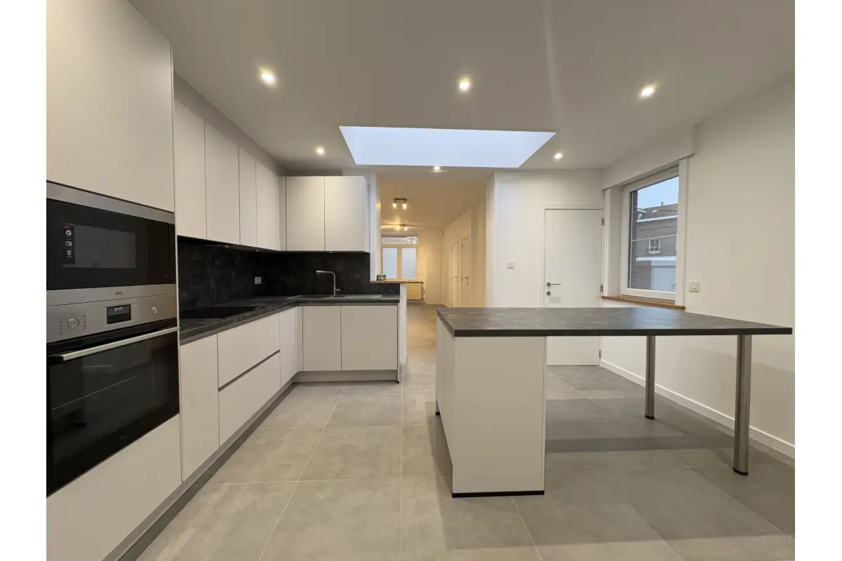 Villa à vendre à Mouscron 7700 259000.00€  chambres 151.00m² - annonce 637898