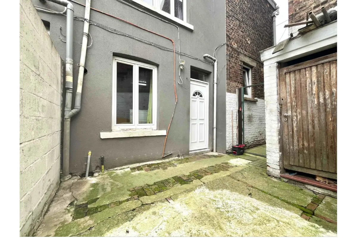 Immeuble de rapport - Immeuble à appartement à vendre à Charleroi 6000 390000.00€  chambres m² - annonce 639945