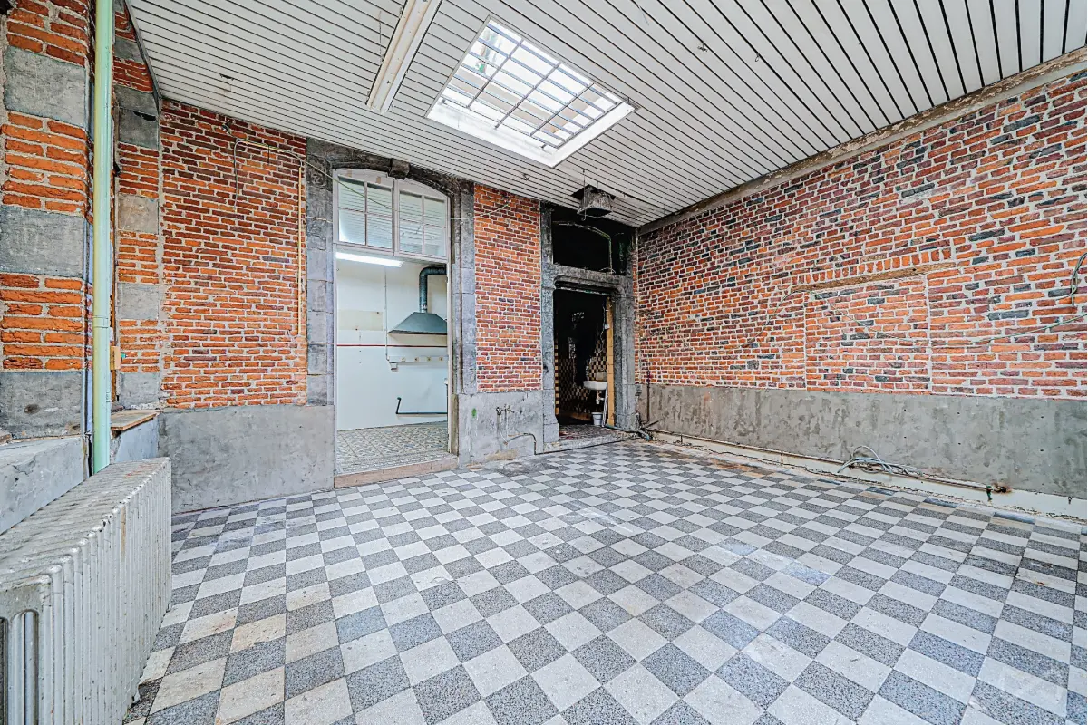 Immeuble mixte à vendre à Ath 7800 200000.00€ 2 chambres 324.00m² - annonce 641120