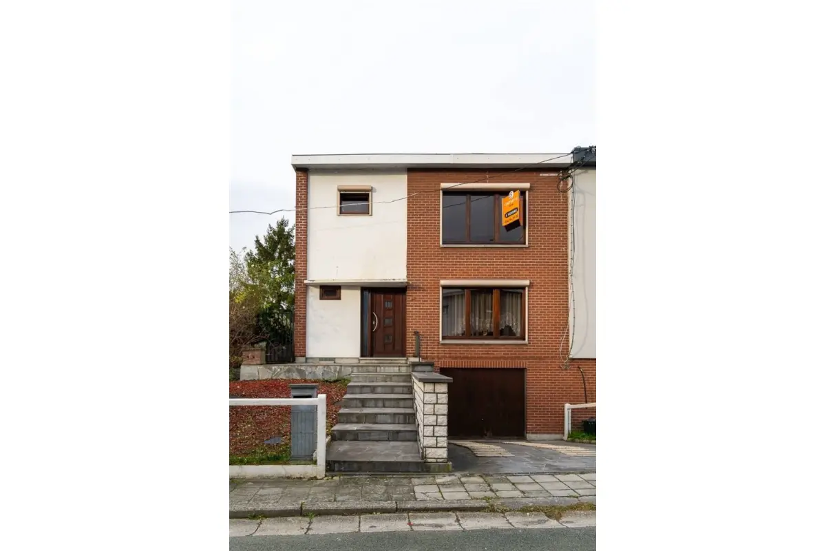 Maison à  à Haine-Saint-Pierre 7100 165000.00€ 3 chambres m² - annonce 640963