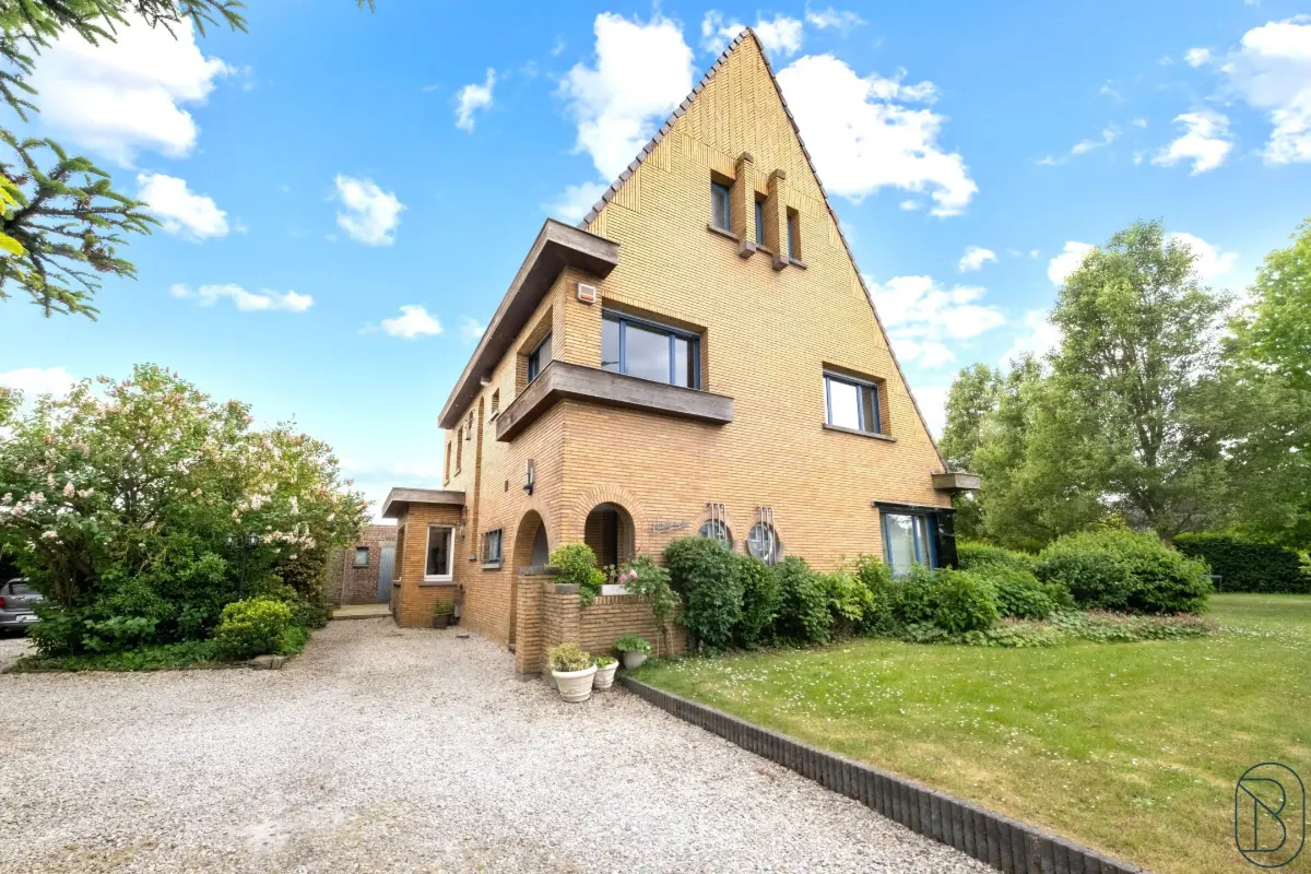 Maison à vendre à Estaimpuis 7730 489000.00€ 5 chambres 307.00m² - annonce 641197