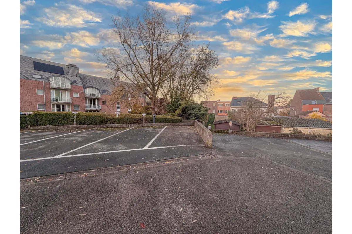 Parking à  à Tubize 1480 15000.00€  chambres m² - annonce 641543