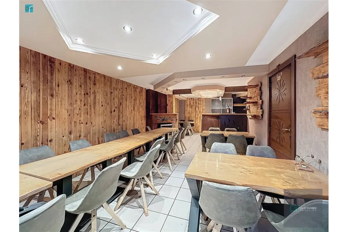 Commerce à louer à Châtelet 6200 1400.00€  chambres m² - annonce 641484