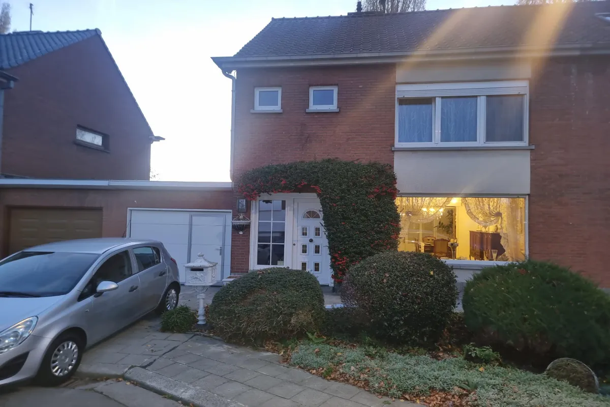 Maison à vendre à Mouscron 7700 240000.00€ 3 chambres m² - annonce 641534