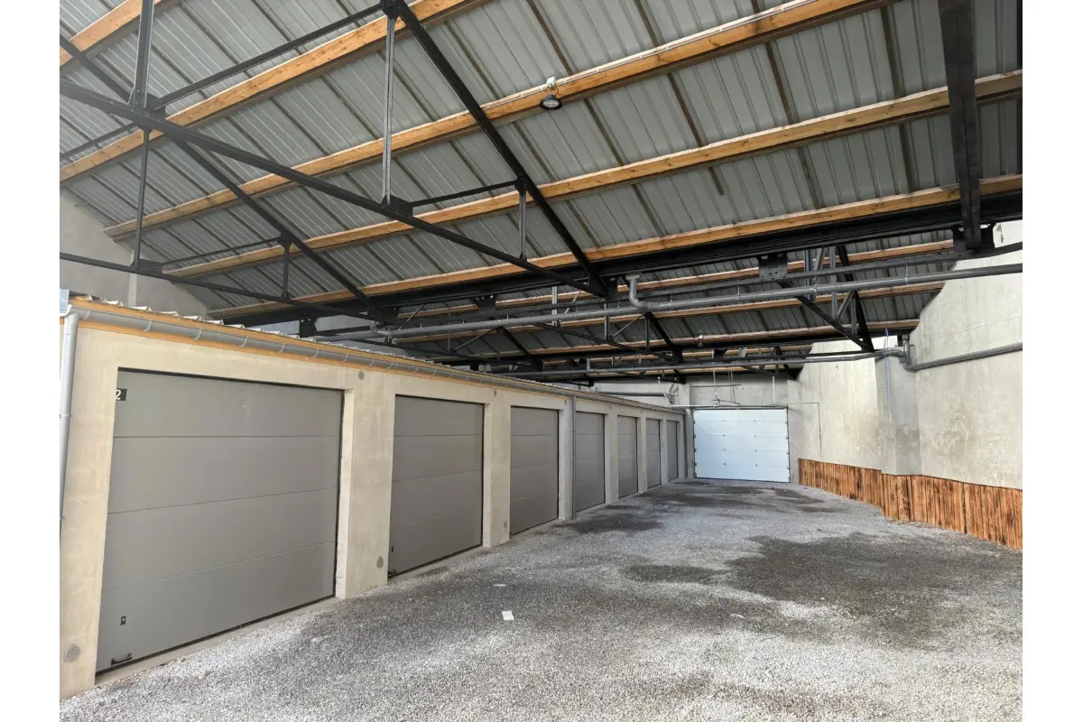 Immeuble de rapport - Immeuble à appartement à vendre à La Louvière 7100 56500.00€  chambres 32.00m² - annonce 642035