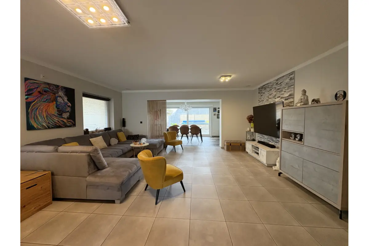 Villa à vendre à Luingne 7700 419000.00€  chambres 141.00m² - annonce 641872