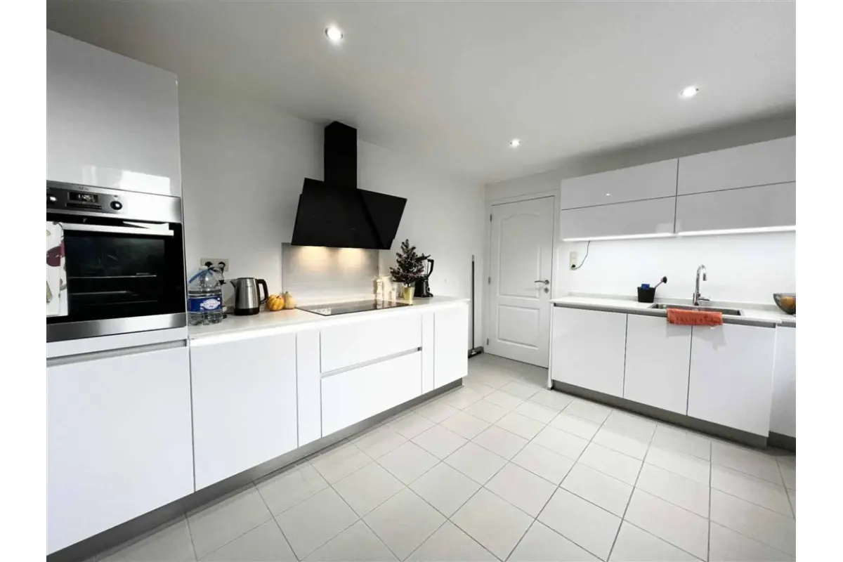 Maison à vendre à Jumet 6040 270000.00€ 3 chambres 215.00m² - annonce 641935