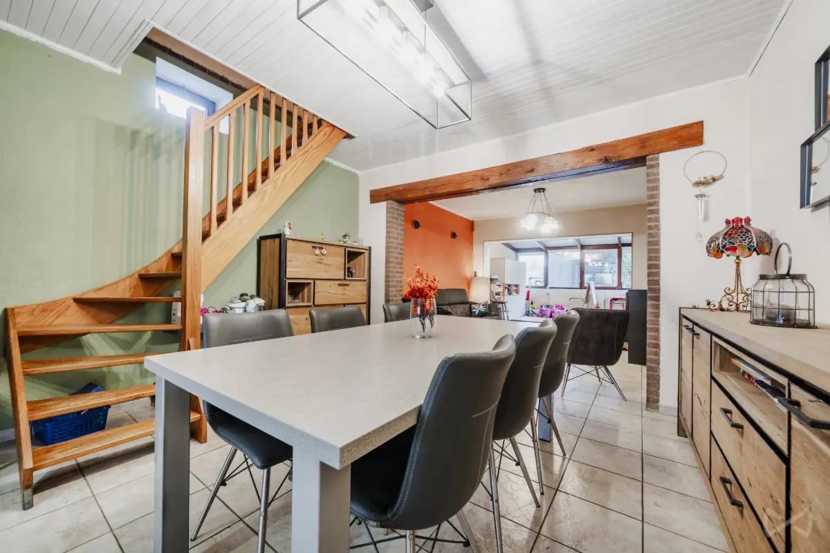 Maison à vendre à Chièvres 7950 295000.00€ 6 chambres 282.00m² - annonce 643363