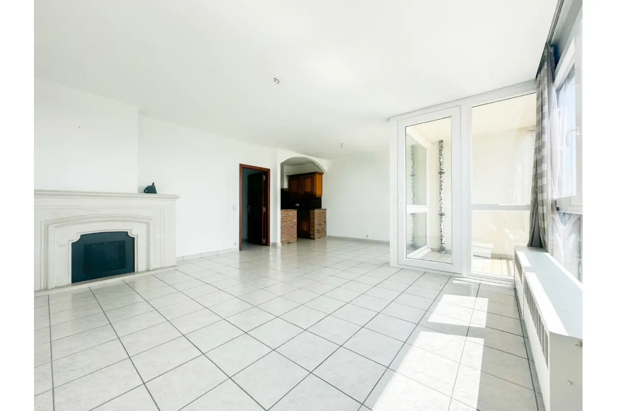 Appartement à vendre à Charleroi 6000 125000.00€ 2 chambres 77.00m² - annonce 643049