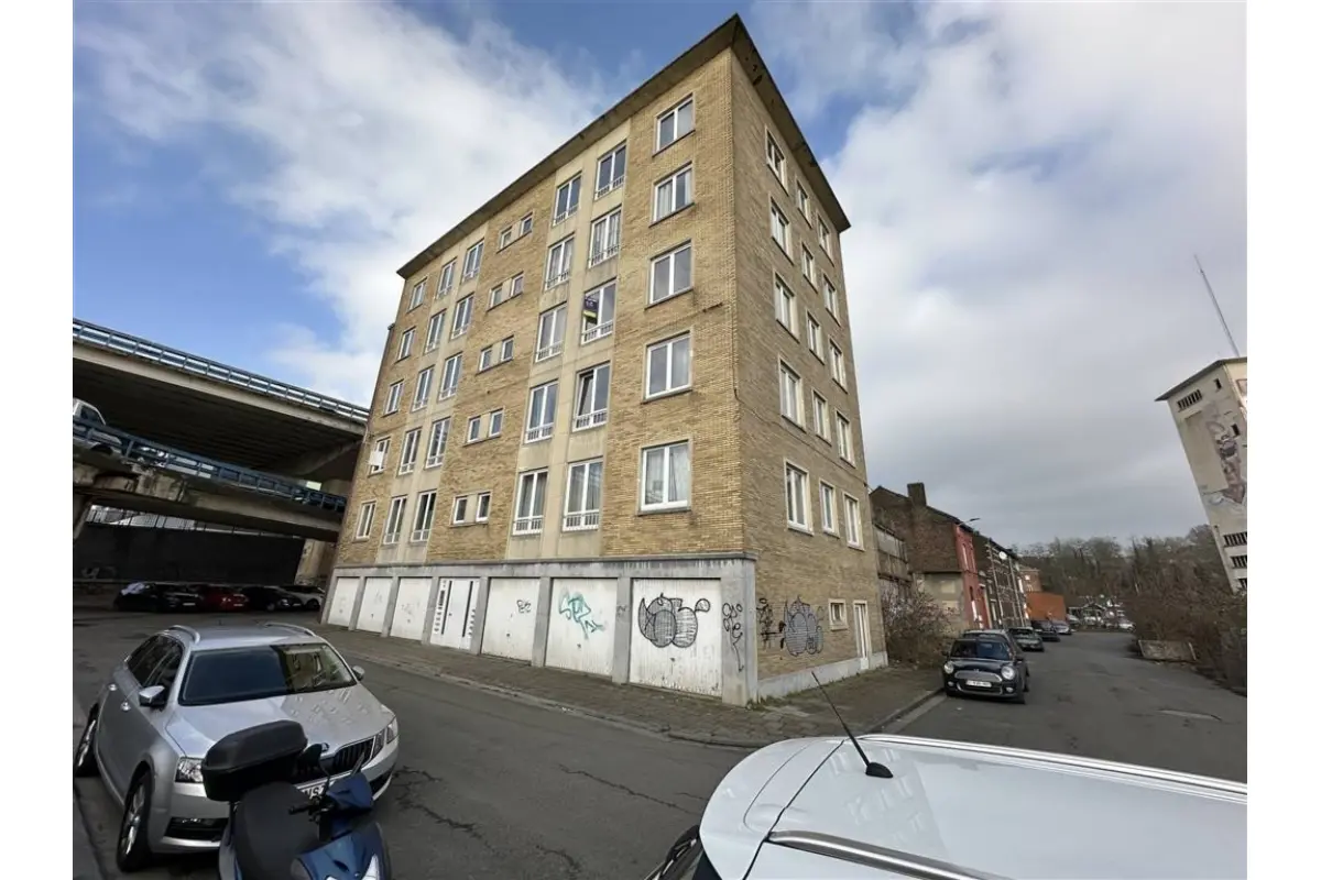 Maison à vendre à Charleroi 6000 950000.00€ 15 chambres 767.00m² - annonce 645536