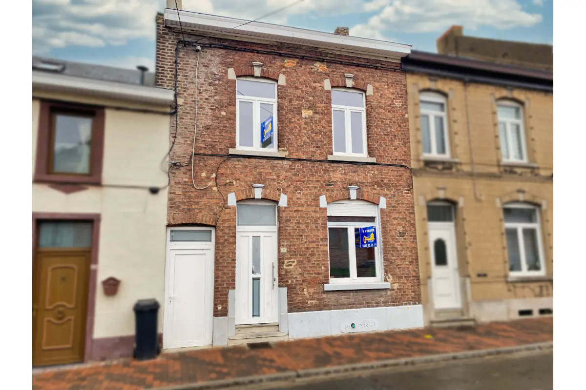 Maison à  à La Louvière 7100 115000.00€ 3 chambres 162.00m² - annonce 646315