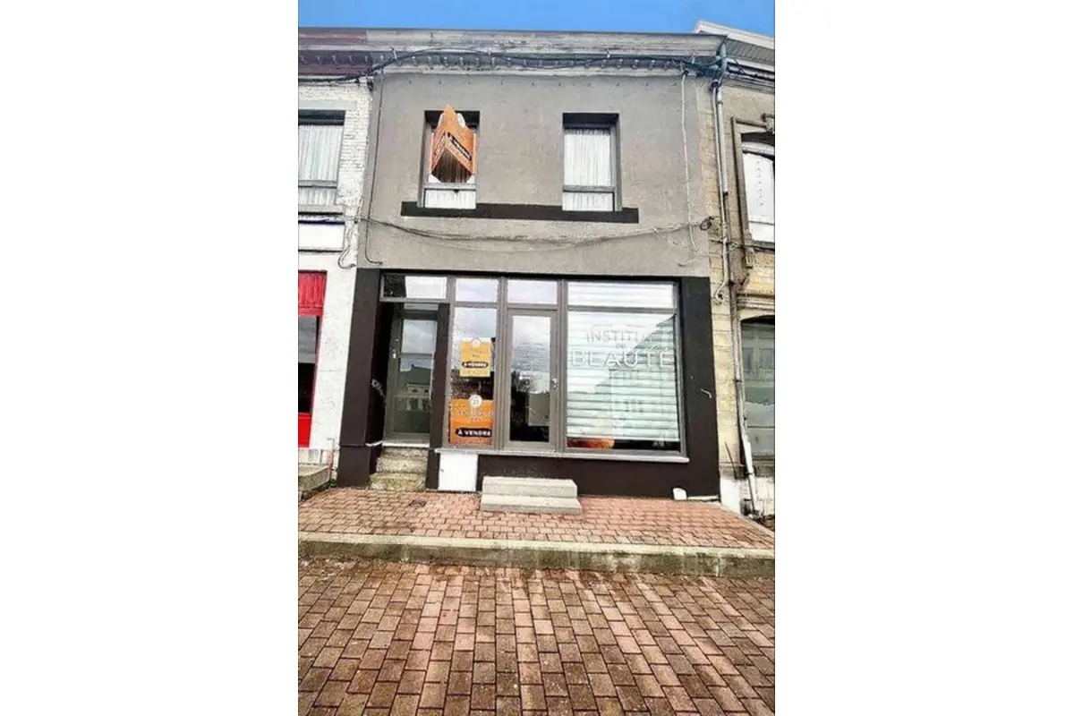 Immeuble de rapport - Immeuble à appartement à  à Anderlues 6150 200000.00€ 3 chambres m² - annonce 646481