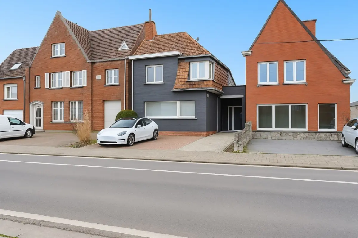 Immeuble de rapport - Immeuble à appartement à vendre à Mouscron 7700 299000.00€ 3 chambres 186.00m² - annonce 646310