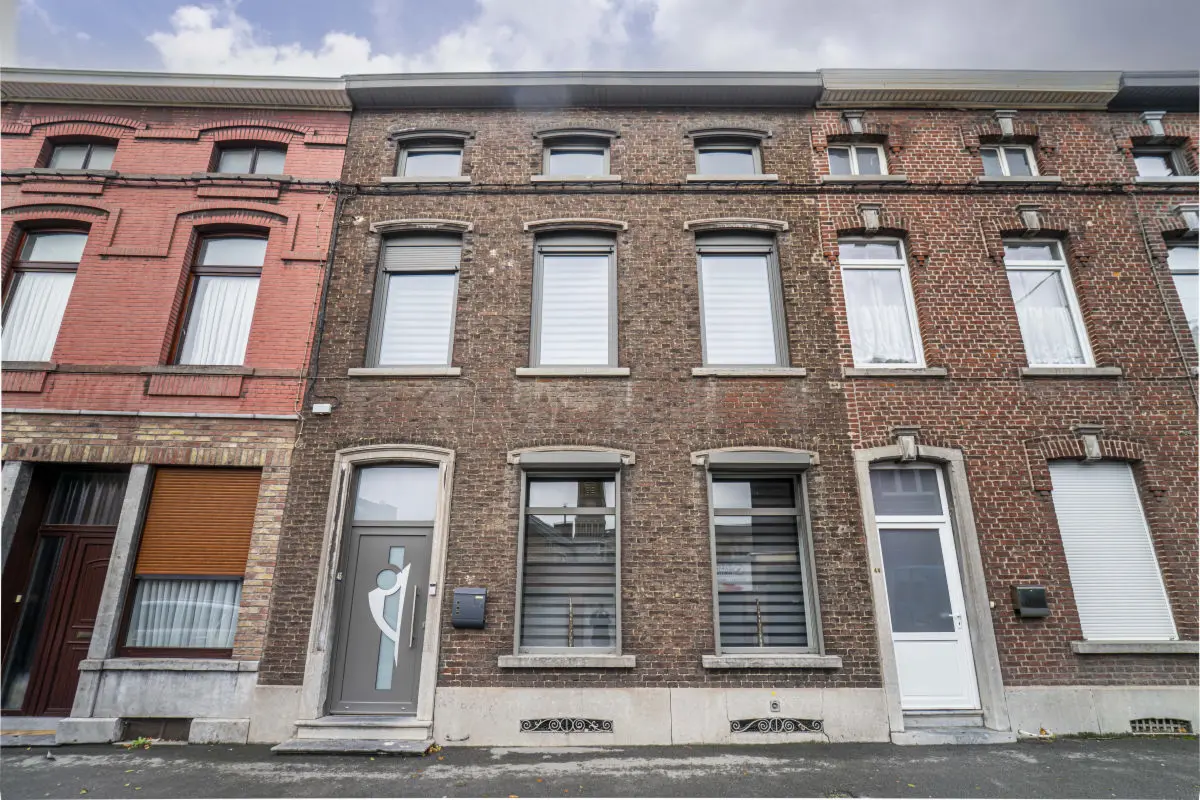 Maison à vendre à Jumet 6040 218000.00€ 3 chambres 200.00m² - annonce 647425