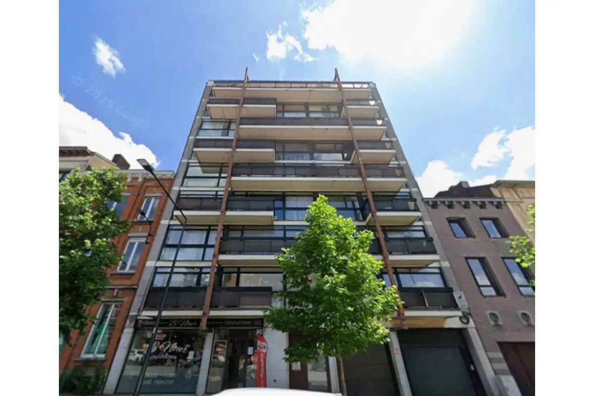 Maison à vendre à Charleroi 6000 250000.00€ 7 chambres m² - annonce 647642