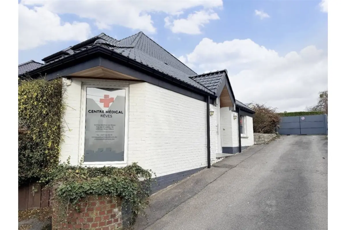 Commerce à louer à Rêves 6210 500.00€  chambres 22.50m² - annonce 647610