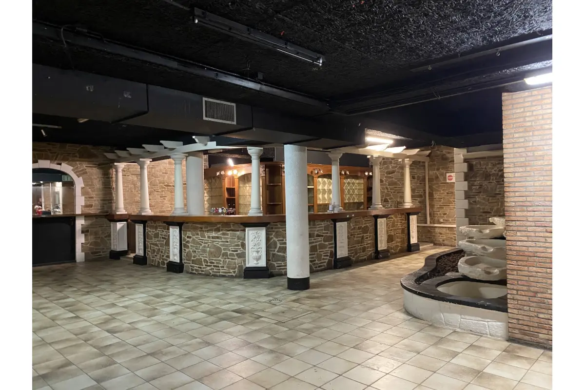 Commerce à louer à Tournai 7500 2500.00€  chambres 466.00m² - annonce 647233