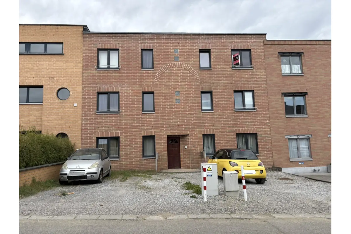 Appartement à  à Châtelet 6200 690.00€ 2 chambres 70.00m² - annonce 648472