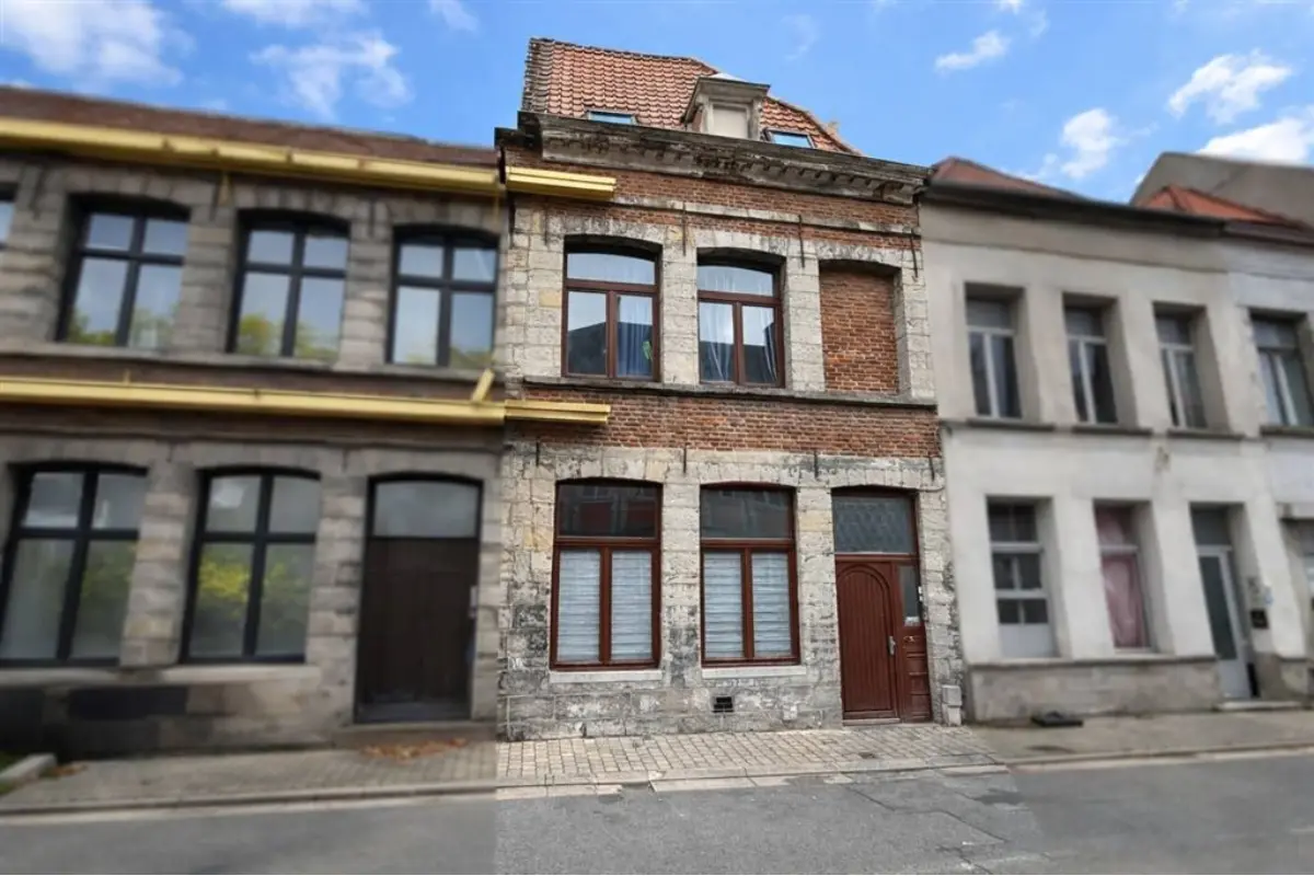 Immeuble de rapport - Immeuble à appartement à vendre à Tournai 7500 155000.00€ 4 chambres 144.00m² - annonce 648249