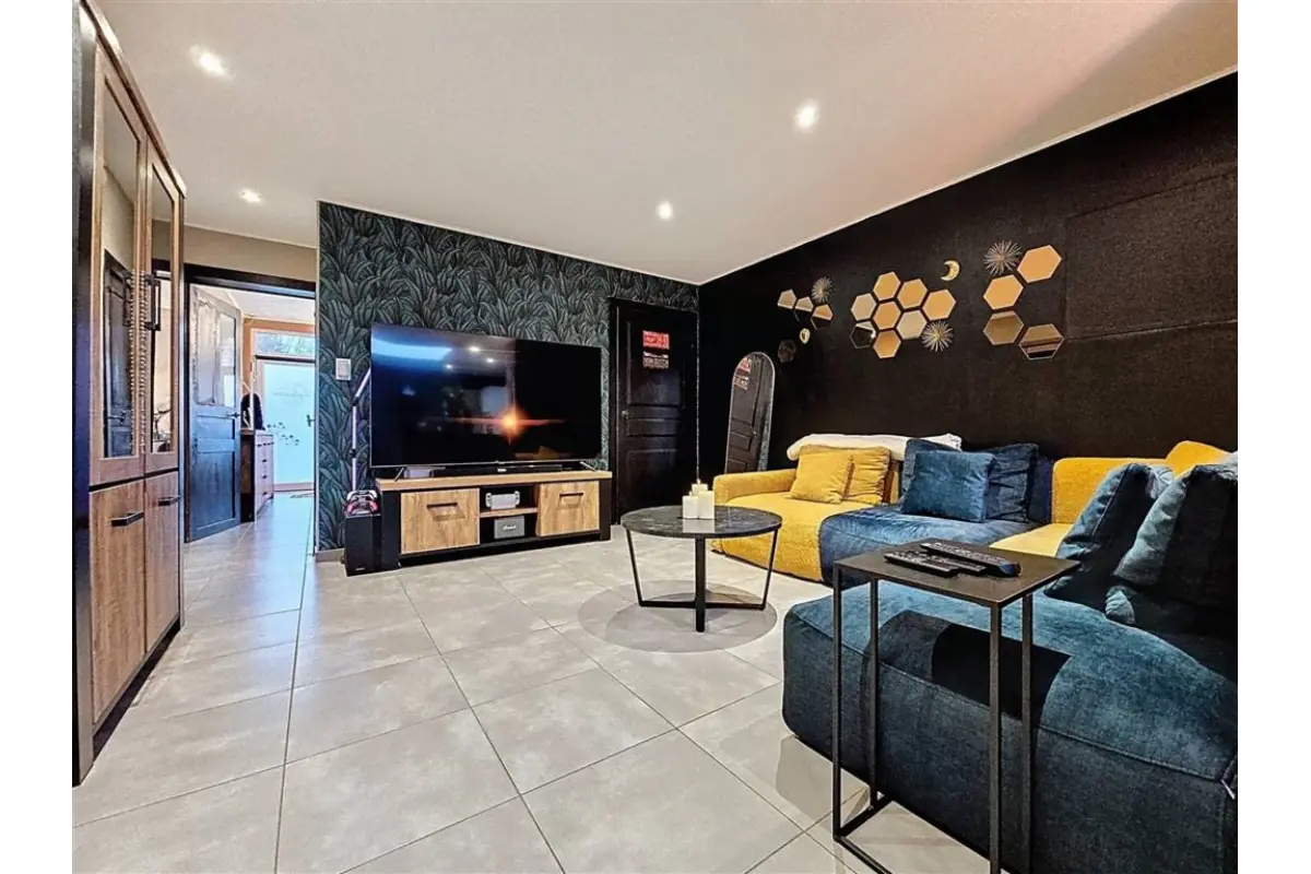 Maison à vendre à Quaregnon 7390 150000.00€ 2 chambres 148.00m² - annonce 648706