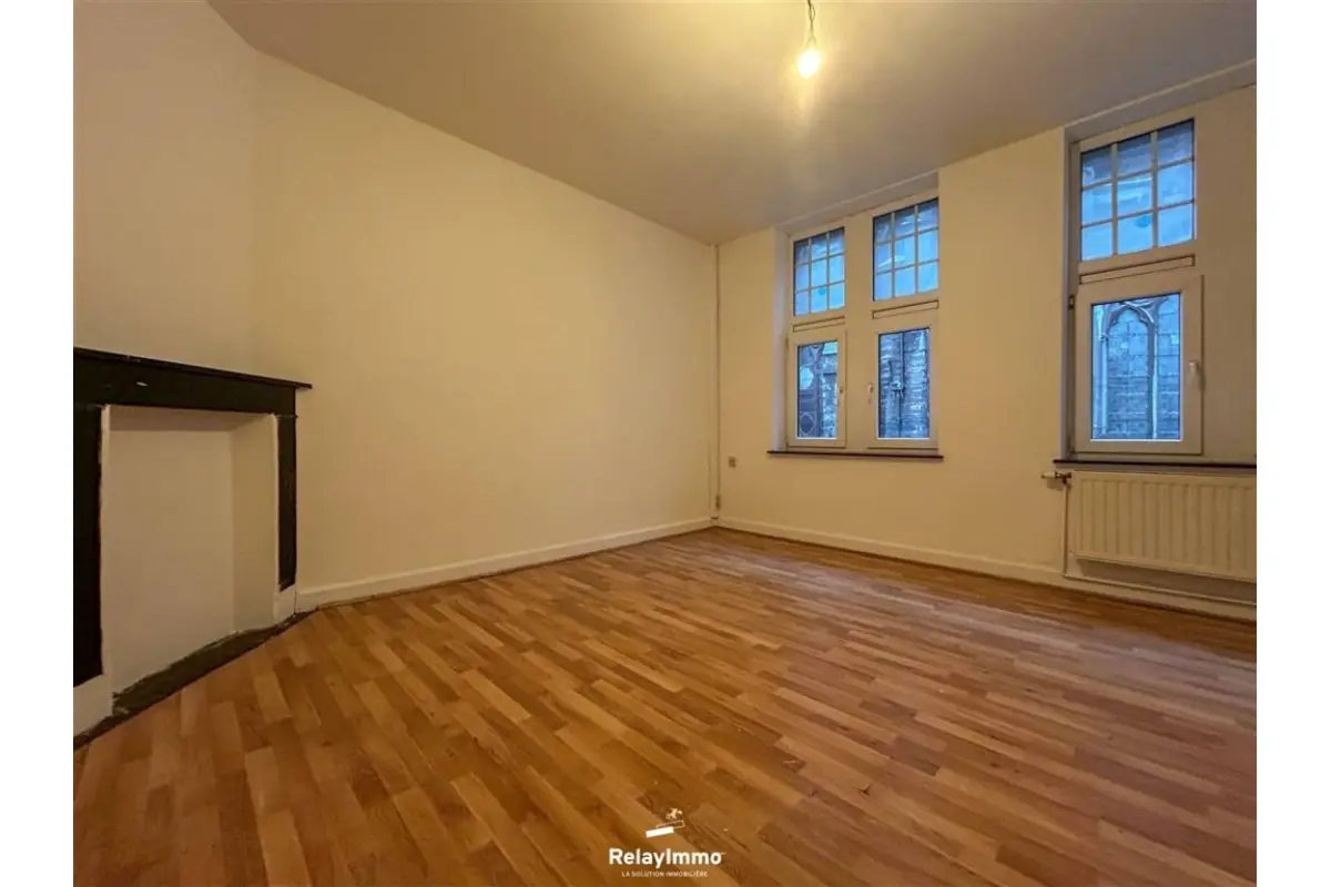 Appartement à  à Tournai 7500 550.00€ 1 chambres 56.00m² - annonce 650473