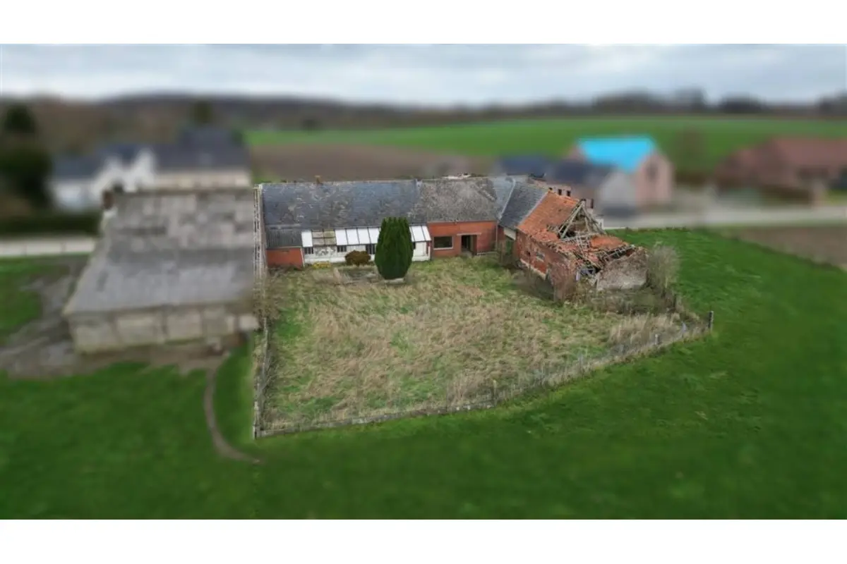 Maison à  à Ligne 7812 130000.00€ 2 chambres 345.00m² - annonce 650673