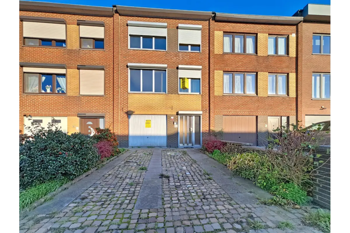 Maison à vendre à Châtelineau 6200 165000.00€ 3 chambres m² - annonce 651668