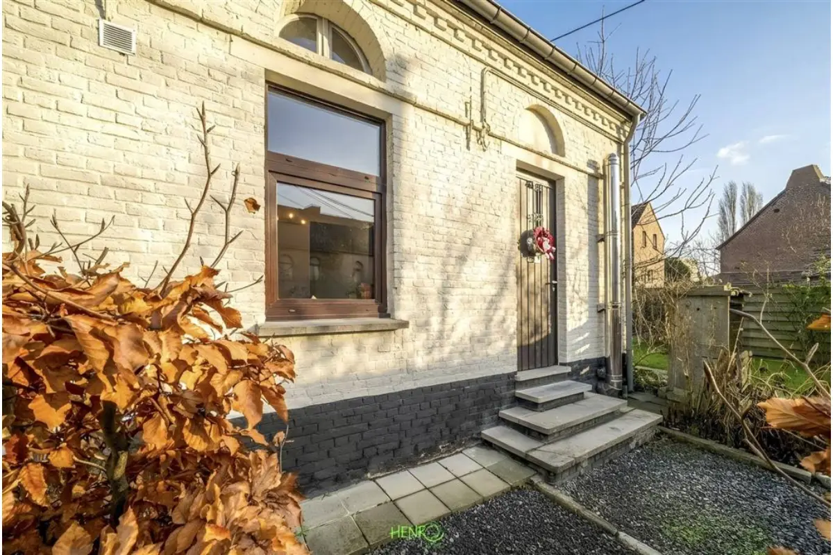 Maison à vendre à Mourcourt 7543 230000.00€ 2 chambres 116.00m² - annonce 651539