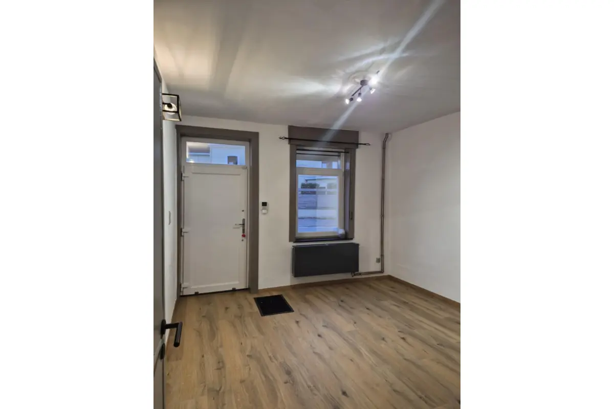 Maison à louer à Quevaucamps 7972 850.00€  chambres 121.00m² - annonce 652077