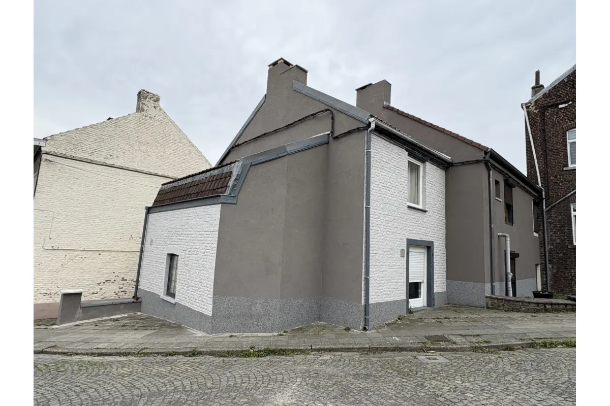 Maison à vendre à Monceau-sur-Sambre 6031 99000.00€ 2 chambres 65.00m² - annonce 651781