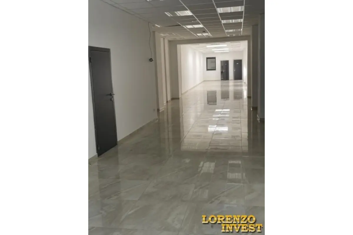 Commerce à vendre à La Louvière 7100 99000.00€ 0 chambres m² - annonce 652384