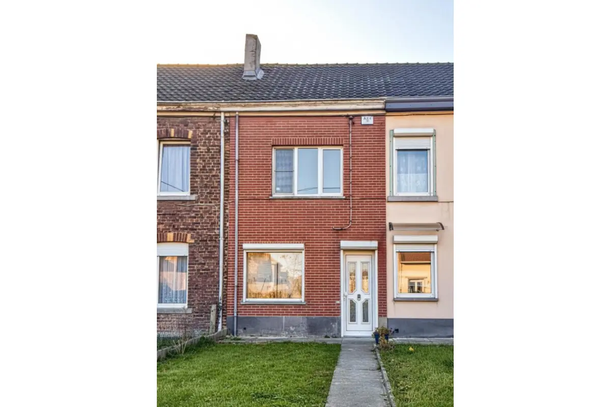 Maison à vendre à Mont-sur-Marchienne 6032 89000.00€ 3 chambres 100.00m² - annonce 652404