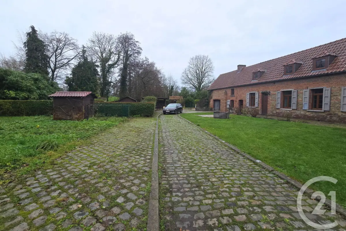 Maison à louer à Honnelles 7387 1000.00€ 4 chambres 205.00m² - annonce 652393