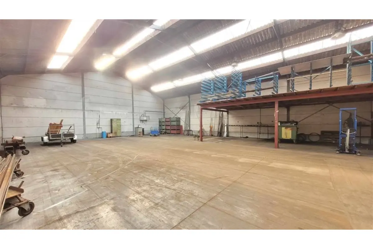 Commerce à vendre à Templeuve 7520 220000.00€  chambres m² - annonce 652625