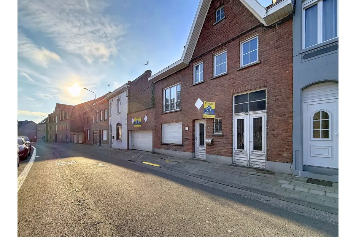 Maison à vendre à Mouscron 7700 239000.00€ 3 chambres 172.00m² - annonce 653647