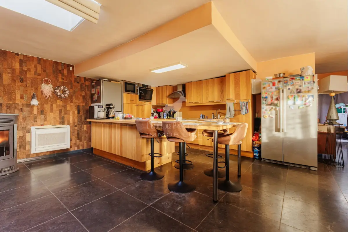 Maison à  à Marchienne-au-Pont 6030 199999.00€ 3 chambres 300.00m² - annonce 653384