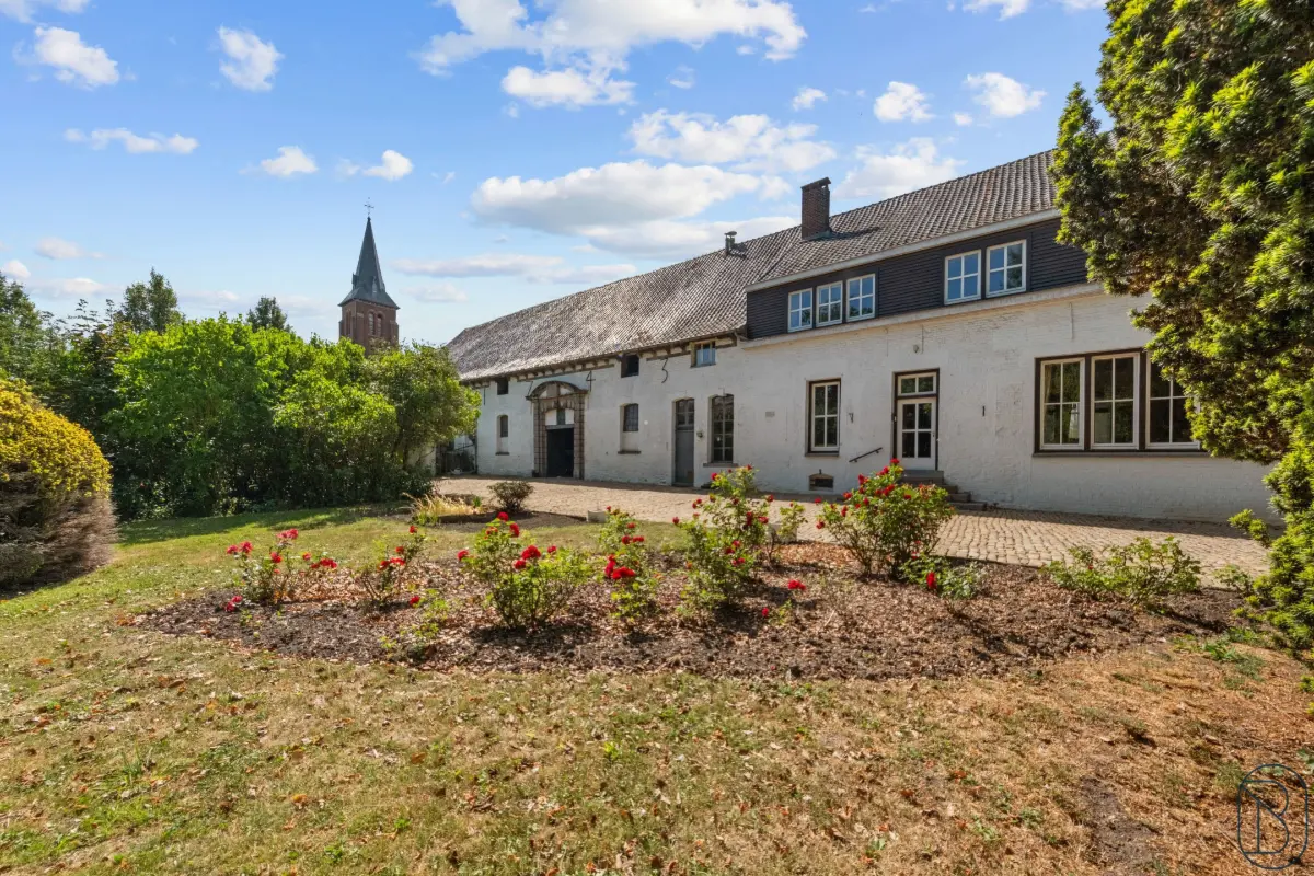 Maison de maître à vendre à Ghislenghien 7822 475000.00€ 6 chambres 350.00m² - annonce 653560