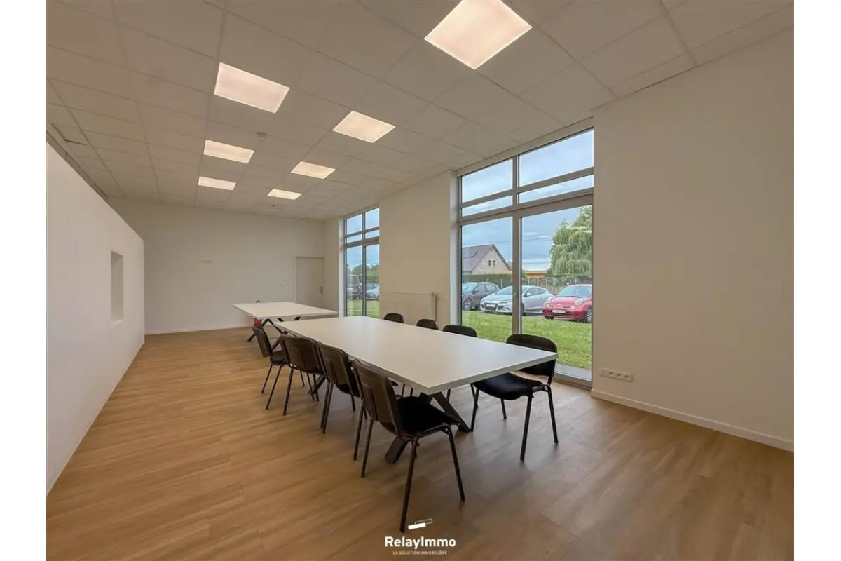 Commerce à louer à Péruwelz 7600 2000.00€  chambres 167.00m² - annonce 654277