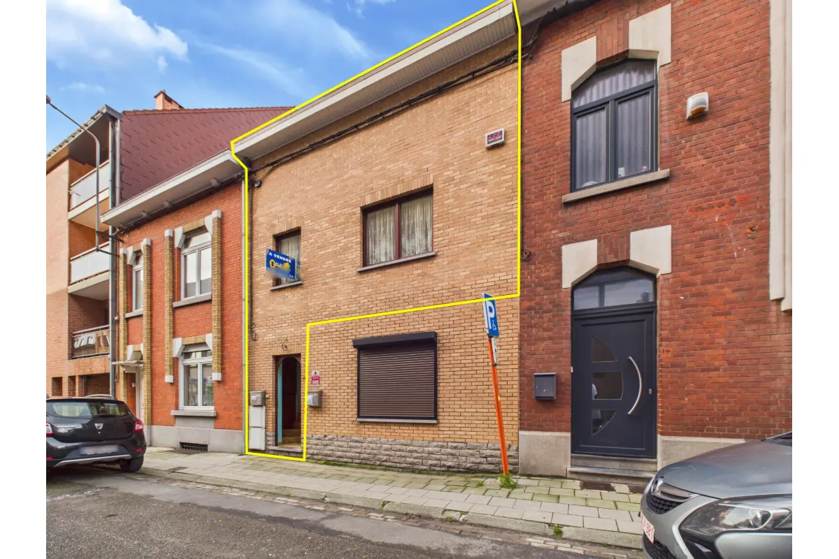 Appartement à vendre à La Louvière 7100 175000.00€ 2 chambres 148.00m² - annonce 653761