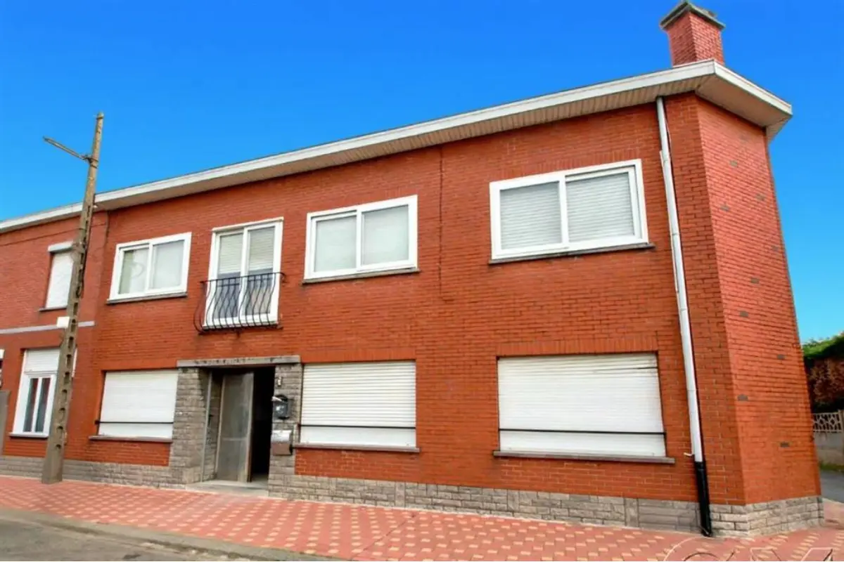 Immeuble de rapport - Immeuble à appartement à vendre à Bizet 7783 279000.00€ 6 chambres 180.00m² - annonce 653901